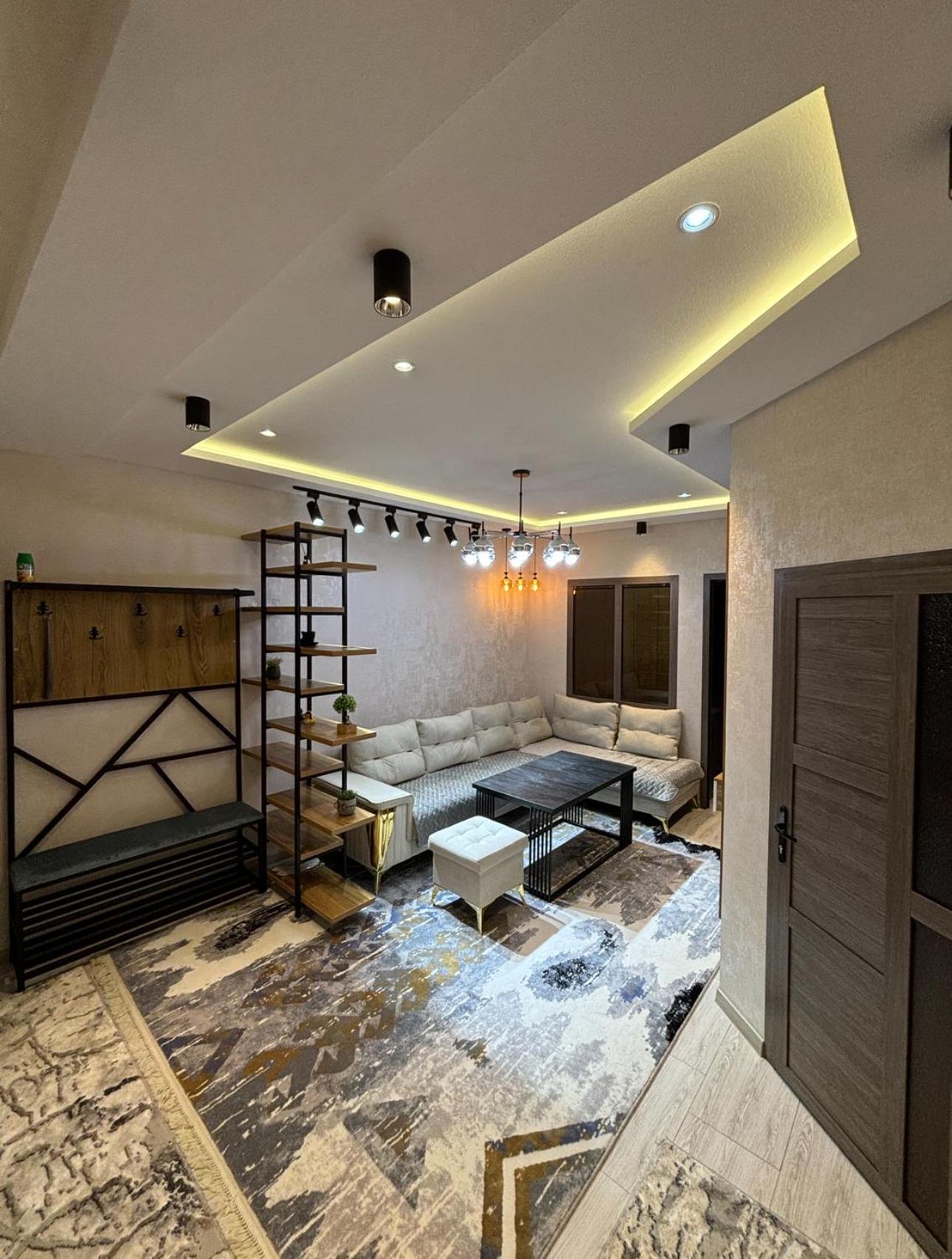 Cosy flat in the city center Самарканд Екстериор снимка
